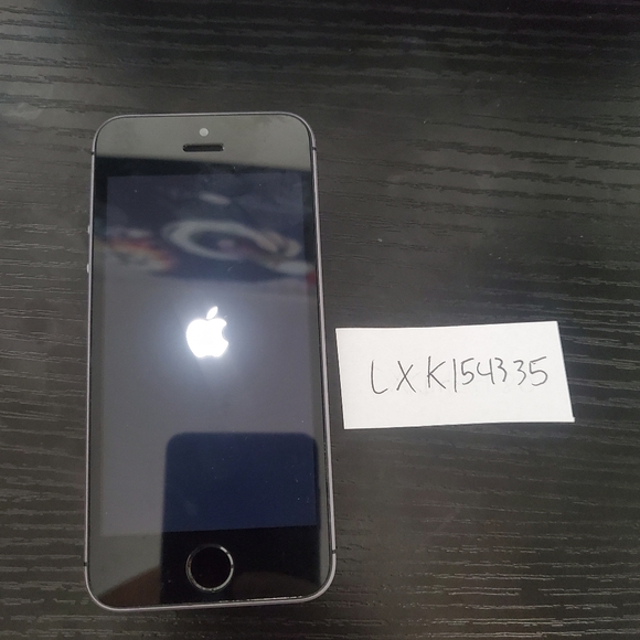 Unlocked Apple iPhone 5s 16GB Space Grey - Picture 4 of 6